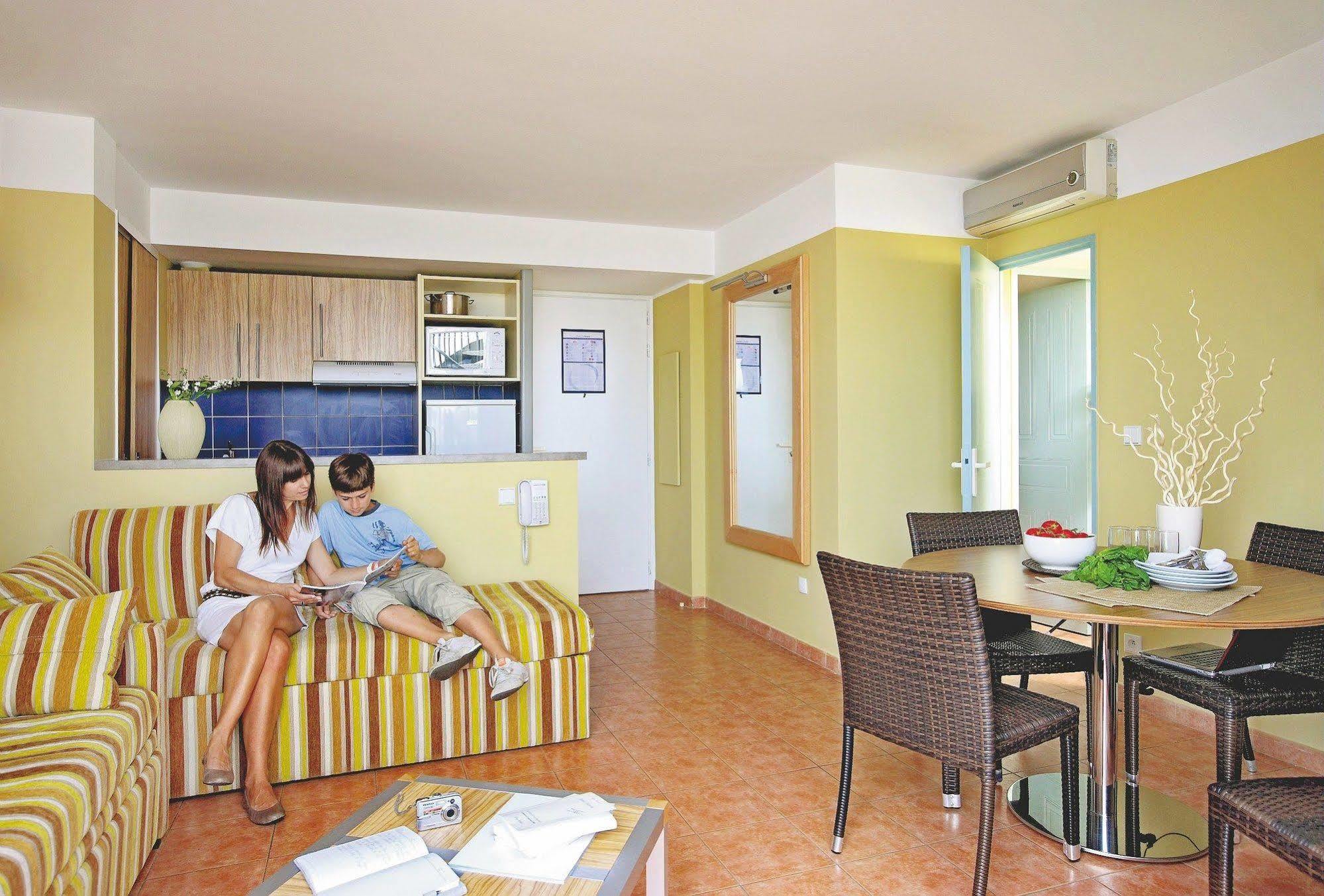 אנטיב Residence Pierre & Vacances Premium Port Prestige מראה חיצוני תמונה